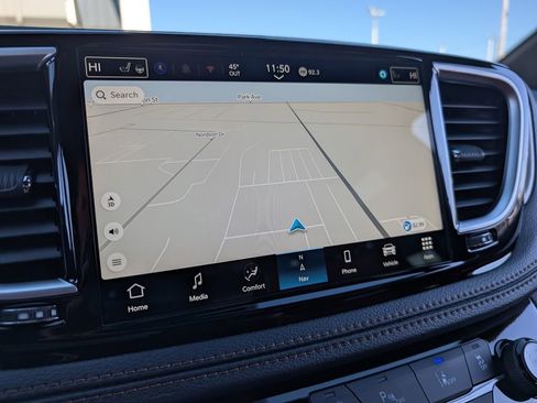 New 2026 Chrysler Pacifica Pinnacle w/ Trailer Tow Group image 31