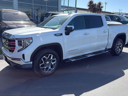 Used 2023 GMC Sierra 1500 SLT w/ SLT Convenience Package RWD image 8