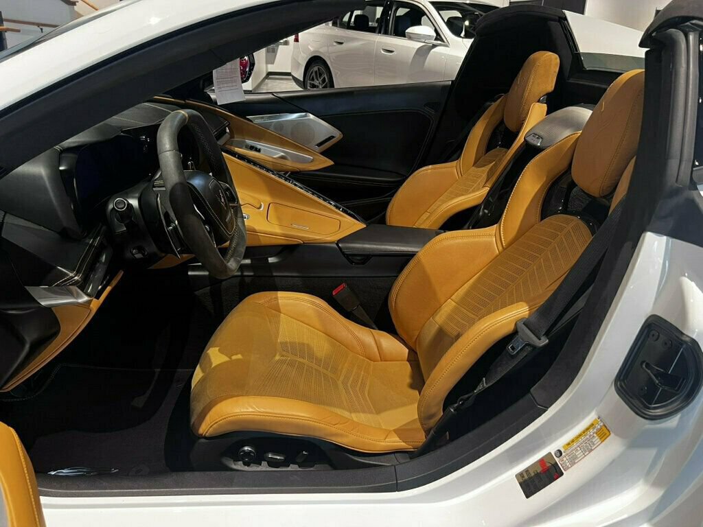 Used 2021 Chevrolet Corvette Stingray Premium Conv RWD image 15