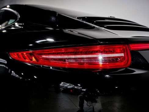 Used 2014 Porsche 911 Carrera 4S image 36