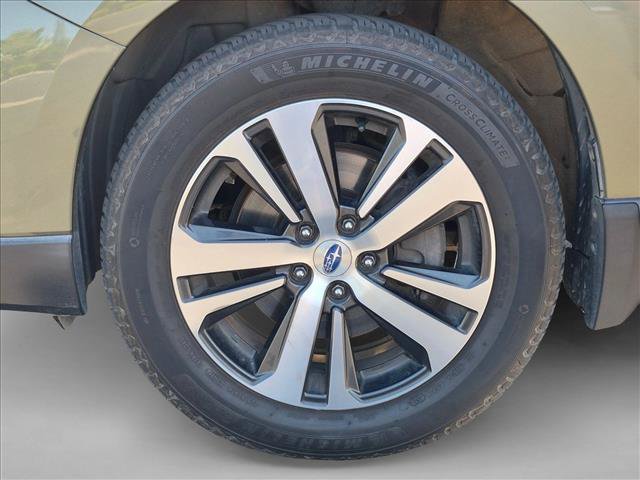 Used 2018 Subaru Outback 2.5i Limited AWD/4WD image 10