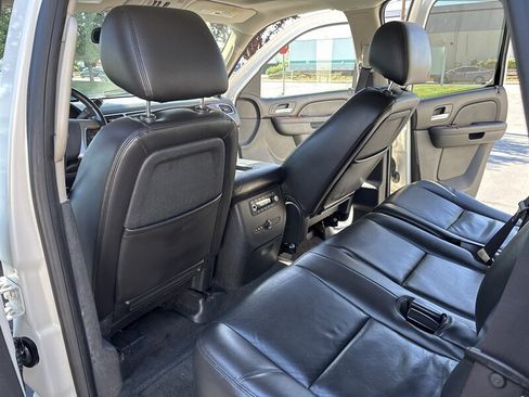 Used 2011 Chevrolet Tahoe LTZ RWD image 27