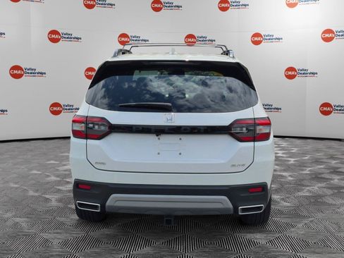 Used 2024 Honda Pilot Elite image 4