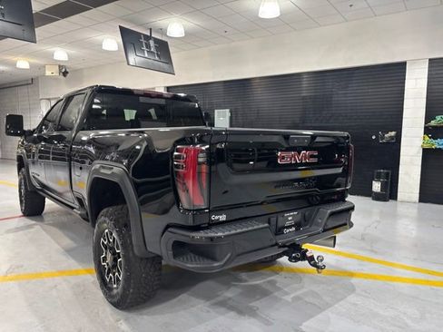 Used 2024 GMC Sierra 2500 AT4X AWD/4WD image 6