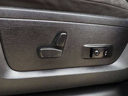 Used 2024 RAM 2500 Big Horn image 27