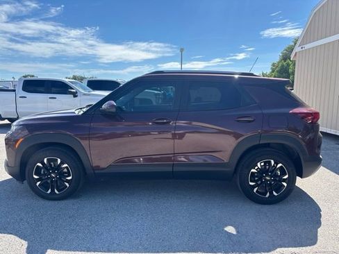 Used 2023 Chevrolet TrailBlazer LT w/ Convenience Package FWD image 8