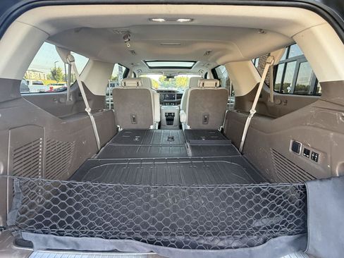 Used 2023 GMC Yukon XL Denali AWD/4WD image 26