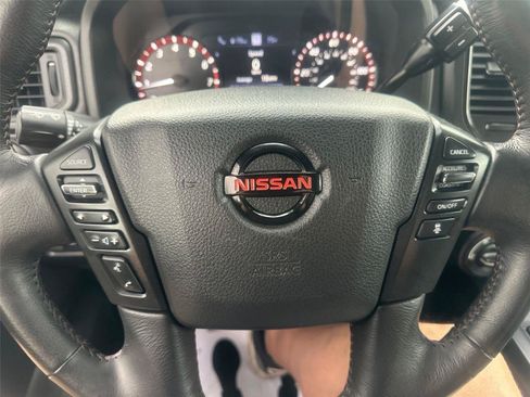 Used 2021 Nissan Titan PRO-4X w/ Pro-4x Convenience Package AWD/4WD image 31