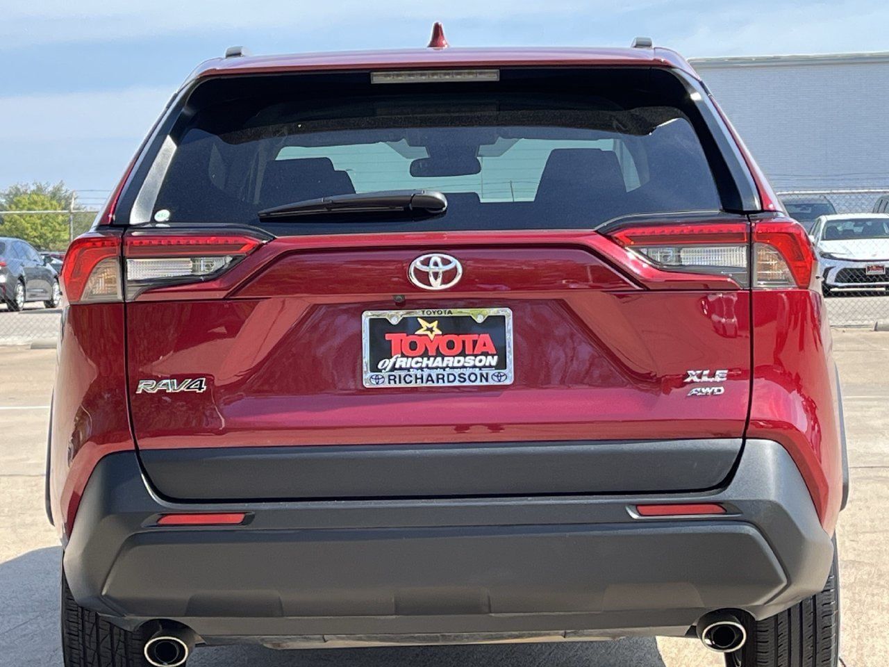 Used 2025 Toyota RAV4 XLE AWD/4WD image 5