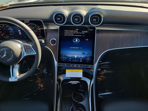 Certified 2026 Mercedes-Benz GLC 300 image 19
