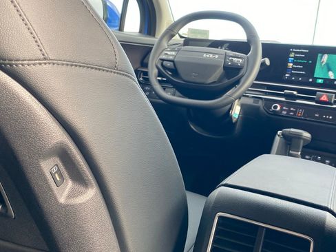 New 2026 Kia Sportage EX image 23