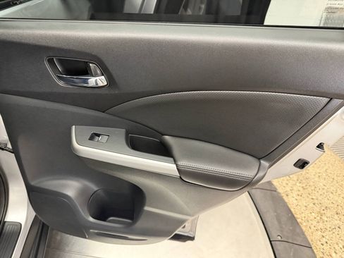 Used 2016 Honda CR-V EX-L image 19