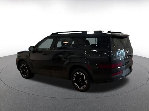 Used 2024 Hyundai Santa Fe SEL image 9