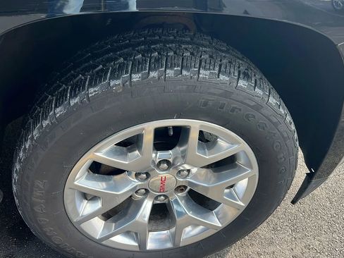 Used 2017 GMC Yukon SLE w/ SLE Value Package image 17