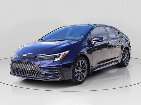 Used 2024 Toyota Corolla SE FWD image 4