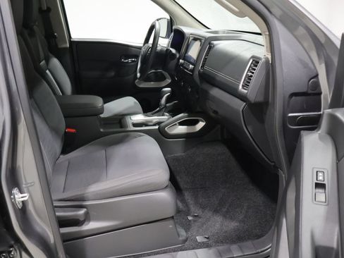 Used 2024 Nissan Frontier SV AWD/4WD image 22