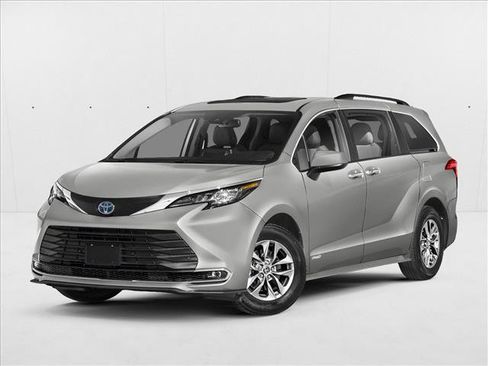 Used 2022 Toyota Sienna XLE FWD image 1