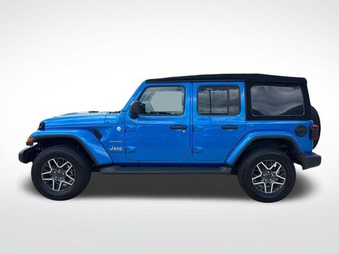 Used 2024 Jeep Wrangler Unlimited Sahara AWD/4WD image 6