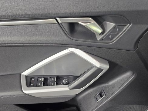 Used 2025 Audi Q3 2.0T Premium image 22