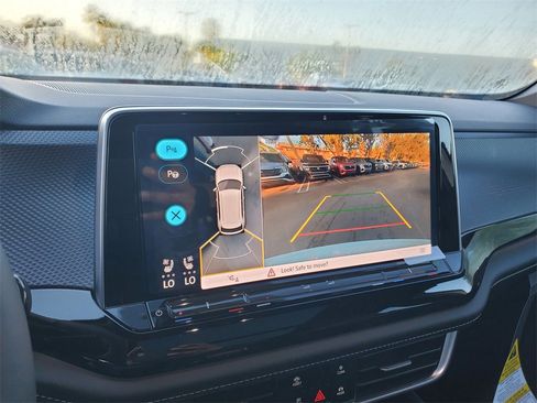 New 2026 Volkswagen Atlas Cross Sport SEL Premium R-Line image 11