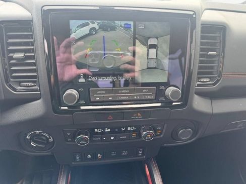 Used 2022 Nissan Frontier PRO-4X AWD/4WD image 19