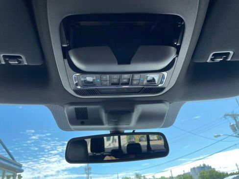 Certified 2024 Ford F150 Lariat AWD/4WD image 37