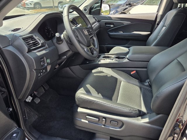 Certified 2025 Honda Ridgeline RTL image 18