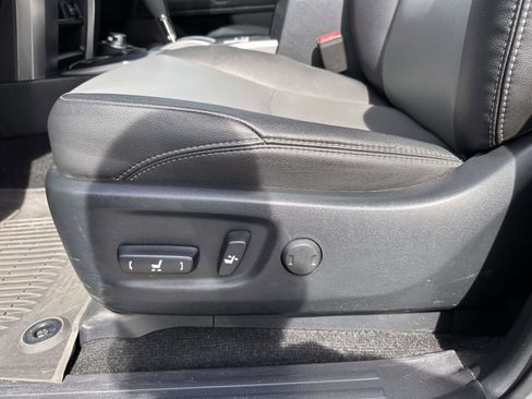 Used 2024 Toyota 4Runner SR5 Premium w/ Moonroof Package AWD/4WD image 11