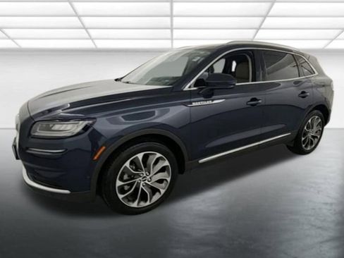 Used 2023 Lincoln Nautilus Reserve w/ Equipment Group 201A AWD/4WD image 3