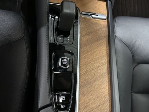 Certified 2023 Volvo XC90 B5 Plus w/ Protection Package Premier AWD/4WD image 30