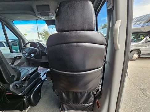 Used 2014 Mercedes-Benz Sprinter 3500 image 35