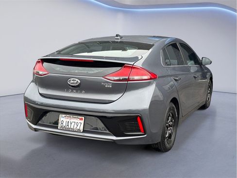 Used 2017 Hyundai Ioniq Blue FWD image 6