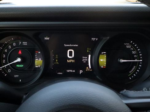 Used 2025 Jeep Wrangler Unlimited Sport S 4xe AWD/4WD image 32