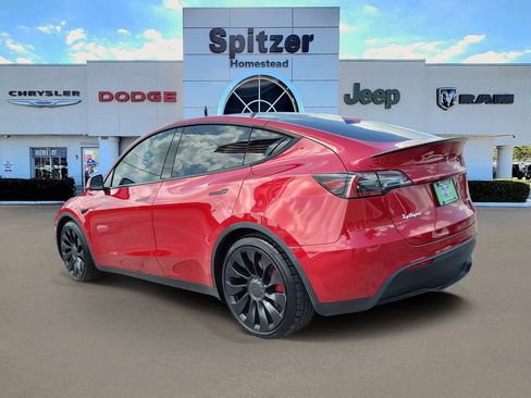 Used 2022 Tesla Model Y Performance AWD/4WD image 3