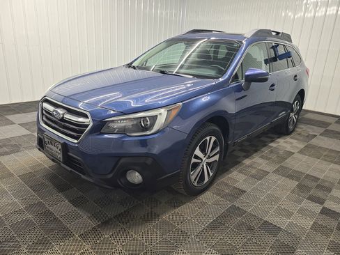 Used 2019 Subaru Outback 2.5i Limited AWD/4WD image 7