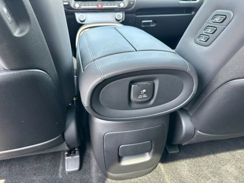 Used 2026 Hyundai Palisade Calligraphy AWD/4WD image 19