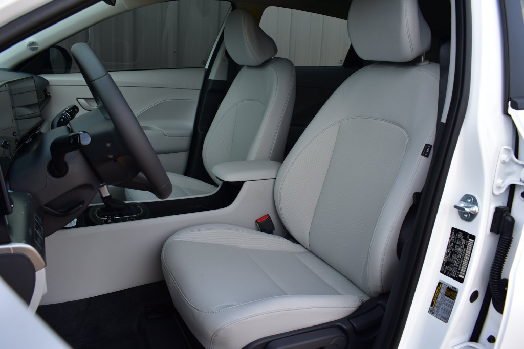 New 2027 Hyundai Kona SEL Sport FWD image 16