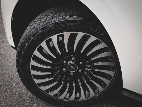 Used 2018 Lincoln Navigator L Black Label AWD/4WD image 32