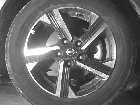 Used 2025 Nissan Sentra SV image 13