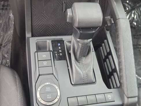 Used 2024 Toyota Tacoma SR5 RWD image 15