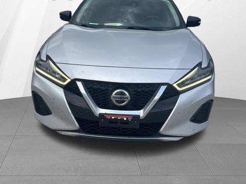 Used 2022 Nissan Maxima SV w/ Floor Mat Group FWD image 2