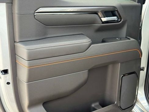 New 2026 GMC Sierra 1500 AT4 w/ AT4 Premium Package AWD/4WD image 11