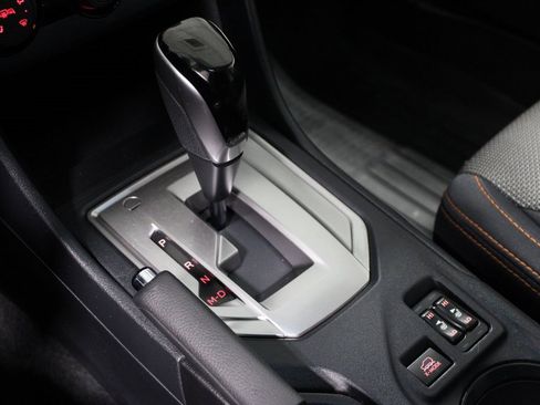 Used 2018 Subaru Crosstrek 2.0i Premium w/ Moonroof Package image 16