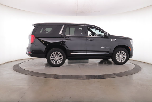 Used 2026 GMC Yukon Denali w/ Sun & Power Step Package AWD/4WD image 6