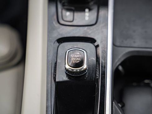 Used 2022 Volvo XC60 T8 Inscription w/ Advanced Package image 27