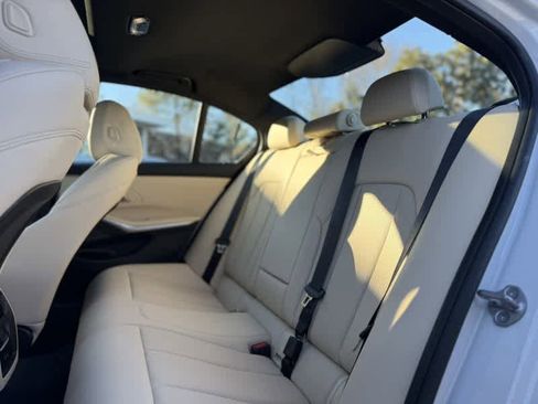 Certified 2025 BMW 330i Sedan w/ Premium Package image 16