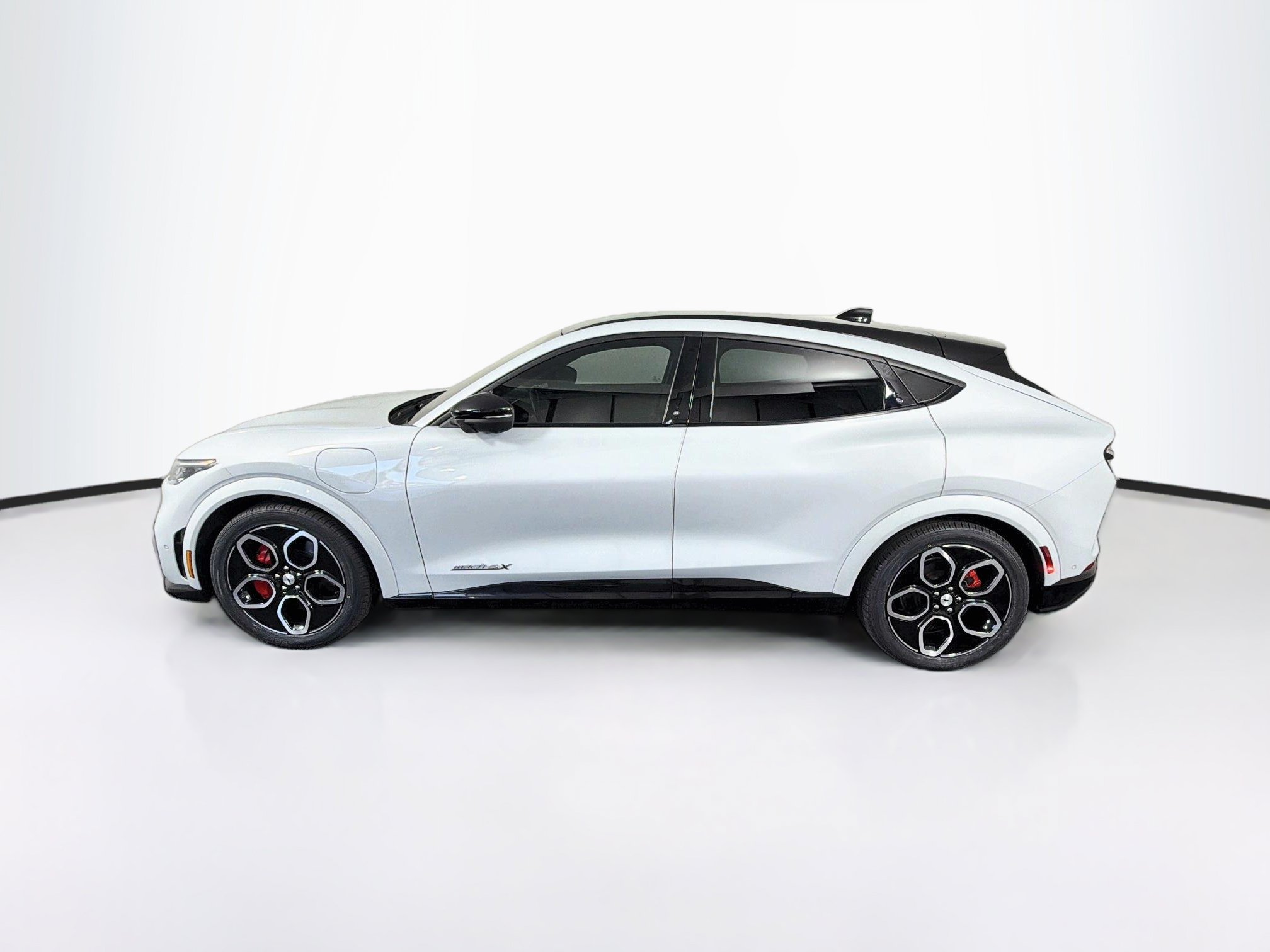 Used 2023 Ford Mustang Mach-E GT AWD/4WD image 4