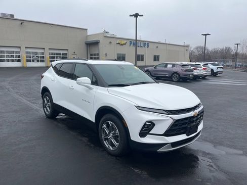 Certified 2024 Chevrolet Blazer LT w/ LPO, Floor Liner Package image 7