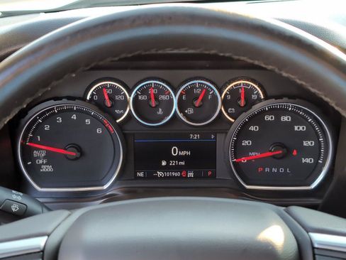 Used 2021 Chevrolet Silverado 1500 RST AWD/4WD image 27