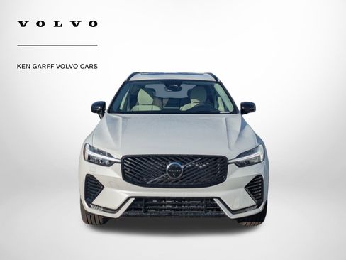 New 2026 Volvo XC60 B5 Ultra w/ Climate Package PRO image 8